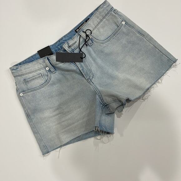 Blank NYC The Fulton Roll Up Midrise Shorts NWT Light Wash - Picture 4 of 9